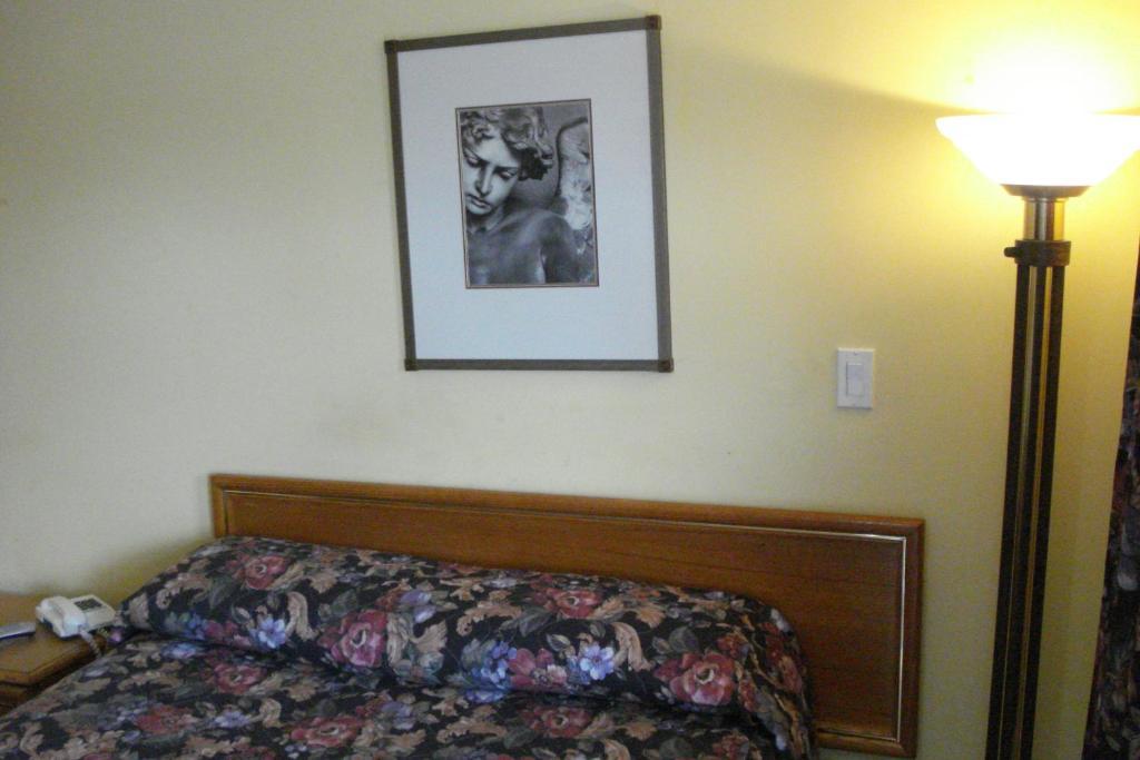 Eastcourt London Motel Ruang foto